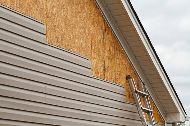 24/7 Emergency Siding Repair experts in Cortland, IL